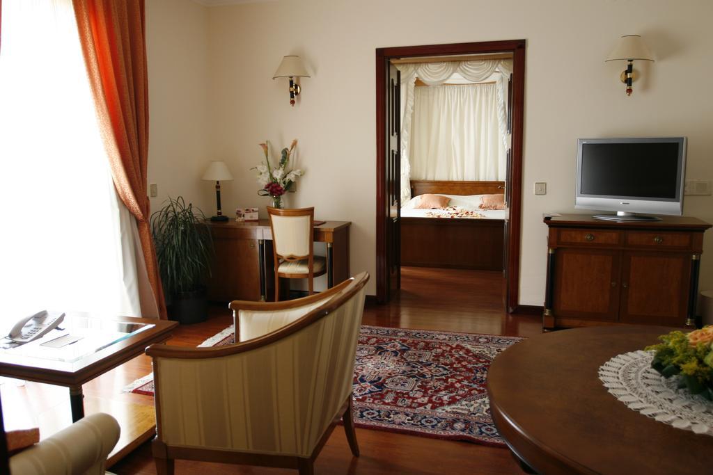 Hotel Mozart Opatija Zewnętrze zdjęcie